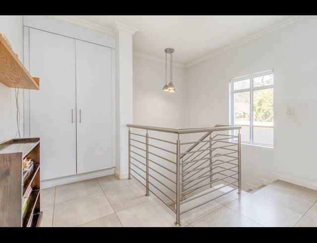 3 BEDROOM TOWNHOUSE FOR SALE IN DOUGLASDALE